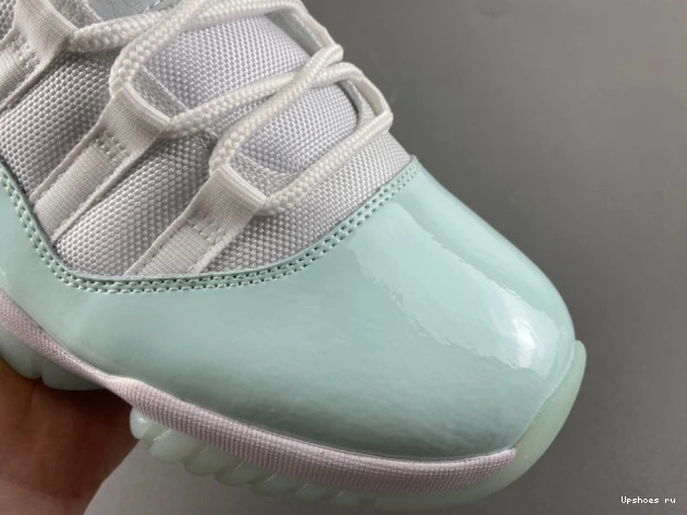 11 Jordan AH7860-103 “Igloo”  Low  Air 0404